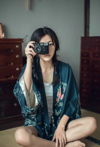 进击的巨人亚妮图片